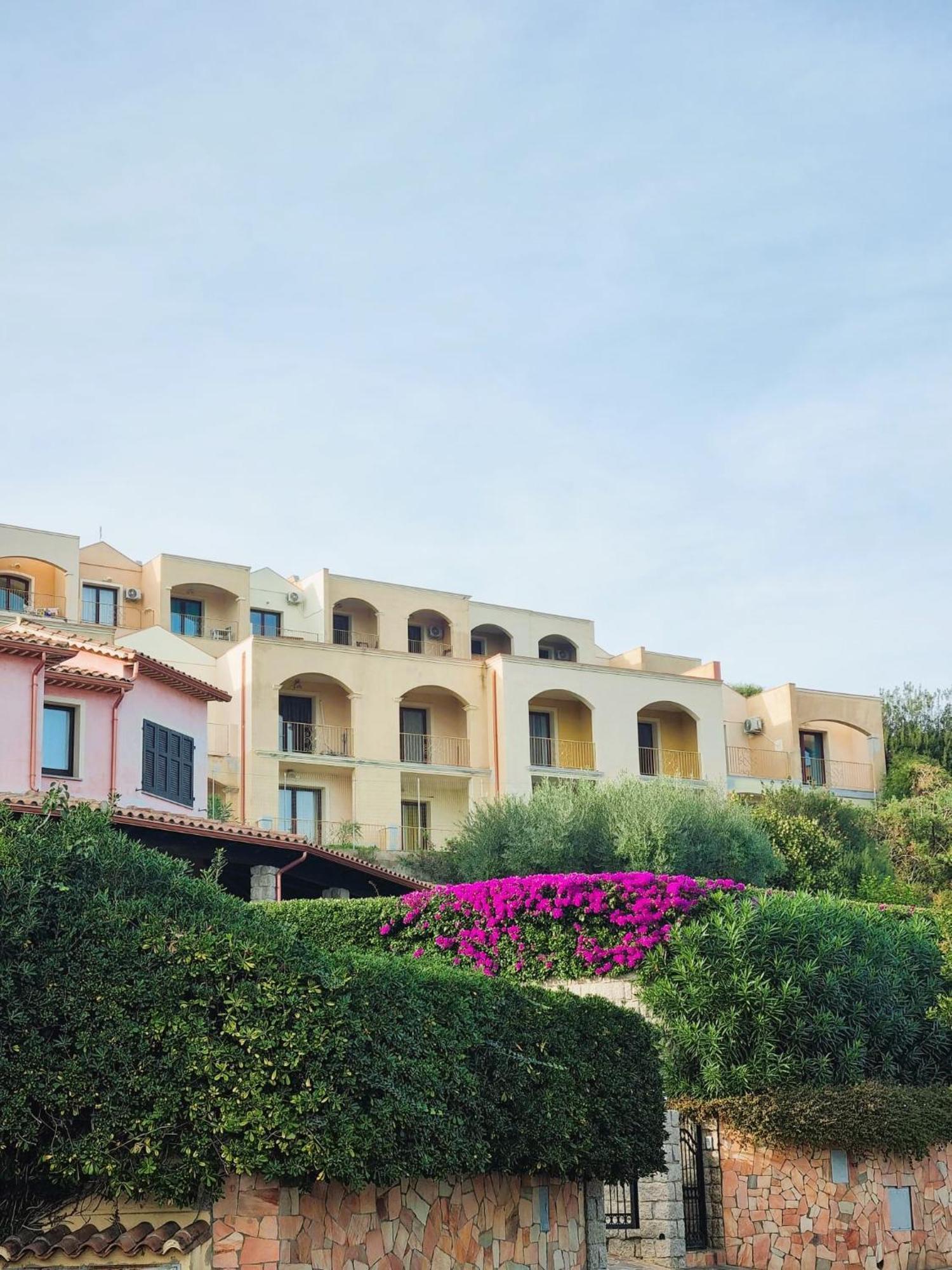 Golf & Sea Residence Is Molas Pula Ngoại thất bức ảnh