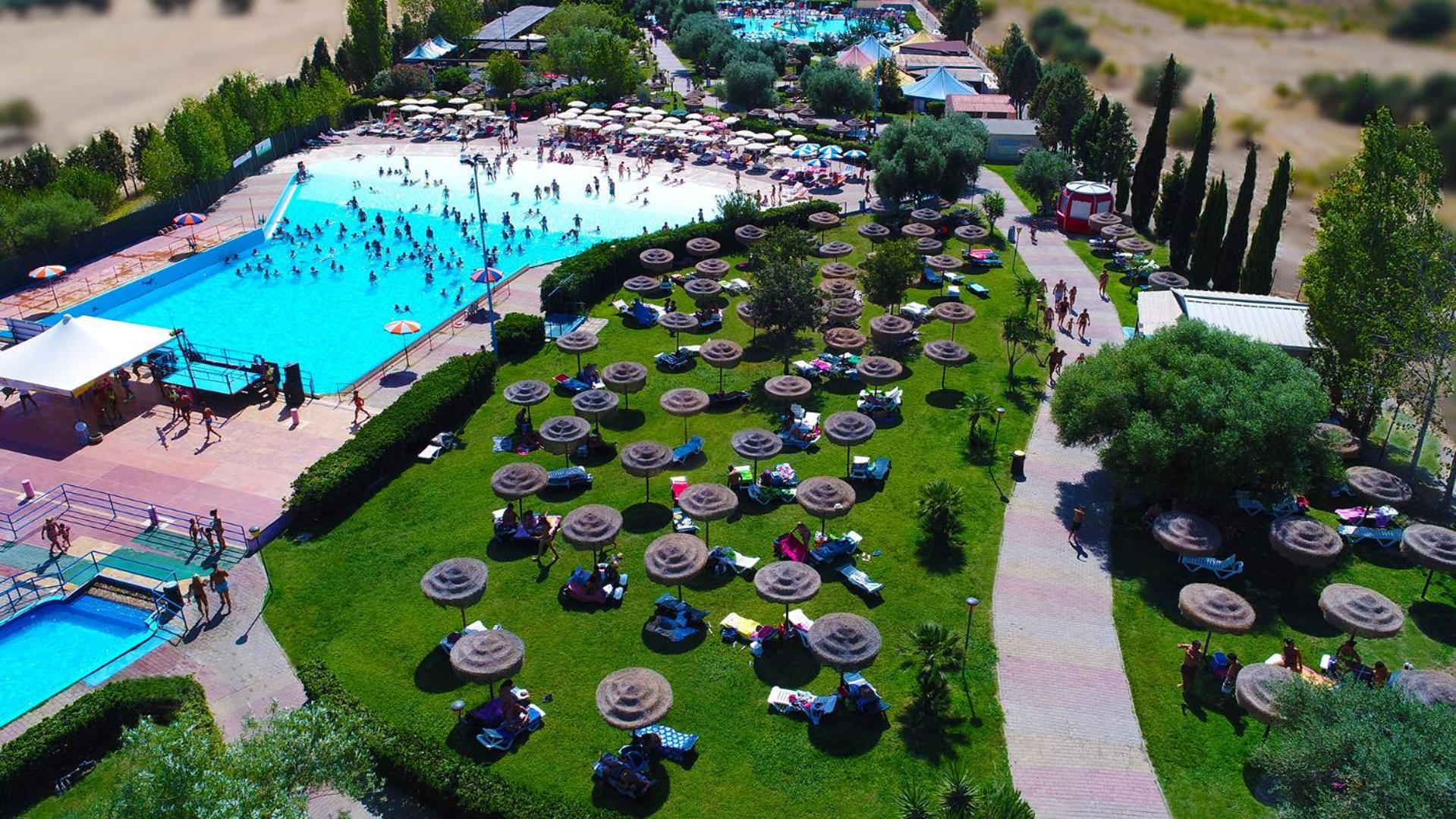 Golf & Sea Residence Is Molas Pula Ngoại thất bức ảnh