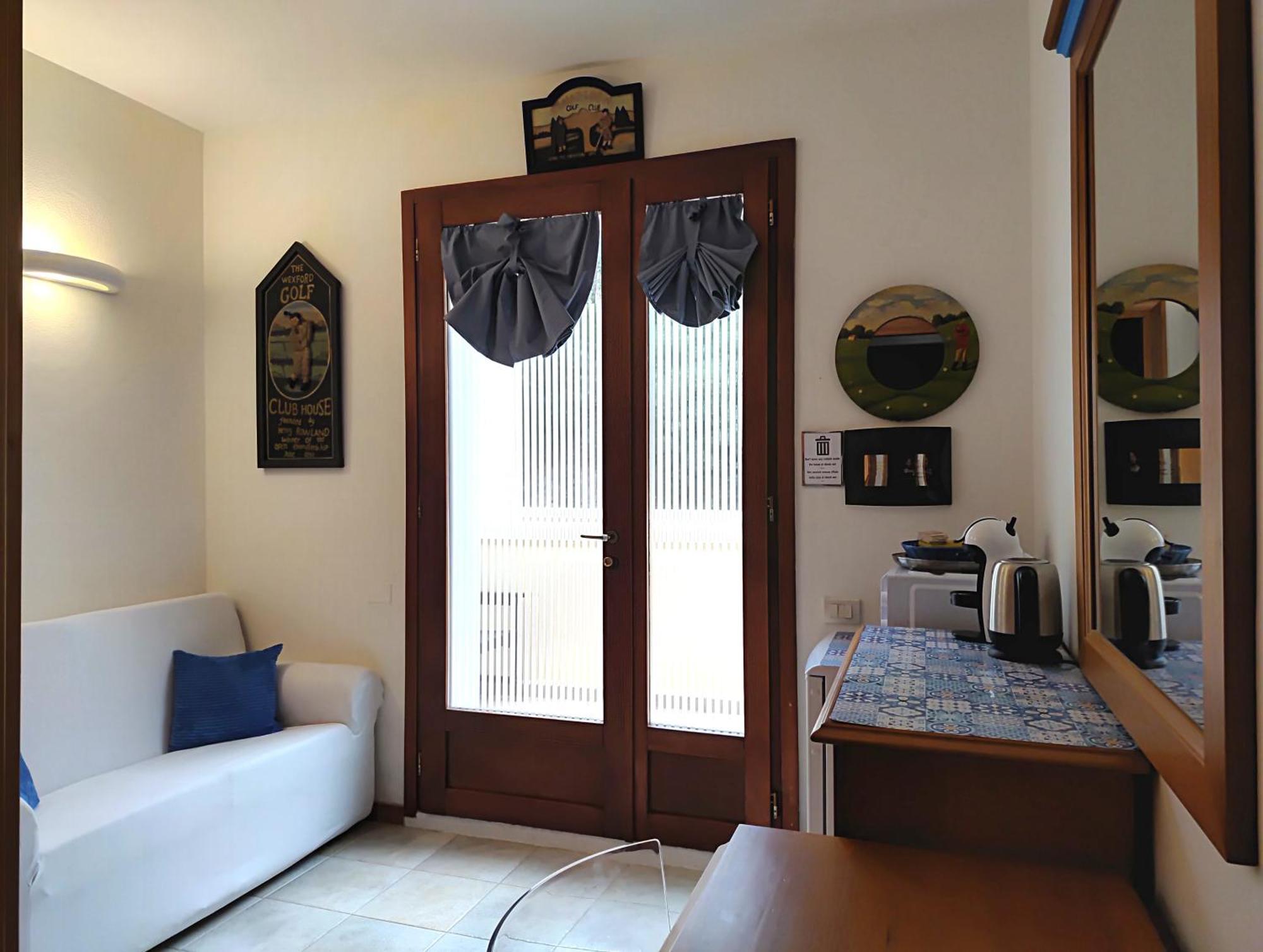 Golf & Sea Residence Is Molas Pula Ngoại thất bức ảnh